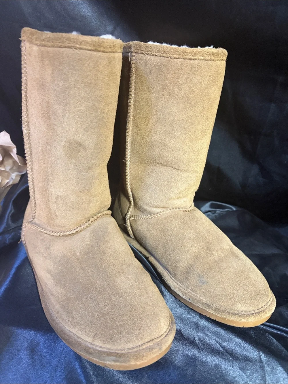 Bearpaw Classic Tall Suede Boots Chestnut Brown Size 9 Cozy Fall Winter